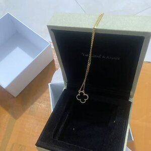 Van Cleef & Arpels Ladies' Necklace